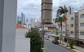 Suíte Aconchegante em BC - aos Pés do Cristo Luz